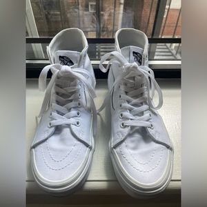 Women’s 6.5 Vans White Sk8-Hi High Tops